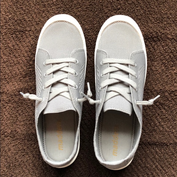 madden girl gemma slip on casual shoe